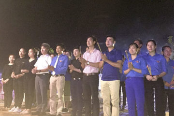 Trường Hữu Nghị T78 tham gia thắp nến tri ân các anh hùng liệt sĩ