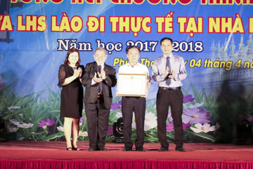 Tổng kết chương trình “Đưa LHS Lào đi thực tế tại nhà dân” năm học 2017 – 2018