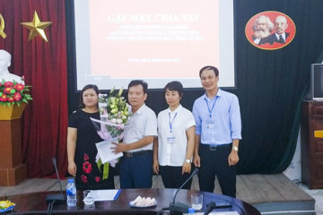 Gặp mặt chia tay cán bộ nghỉ chế độ hưu trí