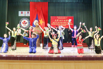 LỄ SƠ KẾT HỌC KỲ 1 VÀ PHÁT ĐỘNG THI ĐUA NĂM HỌC 2018 – 2019 KHỐI THPT