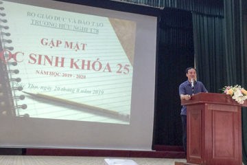 Hiệu trưởng trường Hữu Nghị T78 gặp mặt  học sinh K25 (niên khóa 2019 – 2022)