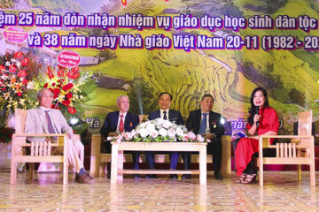 Tọa đàm kỷ niệm 25 năm đón nhận nhiệm vụ giáo dục học sinh dân tộc và 38 năm Ngày nhà giáo Việt Nam 20 -11