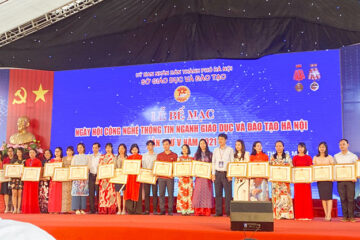 Ngày hội CNTT ngành Giáo dục Thủ đô lần thứ V kết thúc trong niềm vui  bội thu của các thầy cô trường Hữu Nghị T78