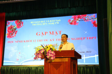 Gặp mặt học sinh khối 12 niên khóa (2018-2021), trước kỳ thi tốt nghiệp THPT năm 2021