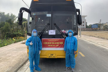 Đón Lưu học sinh Lào nhập trường năm học 2021-2022 an toàn