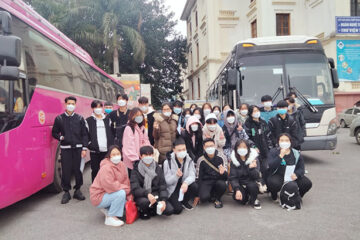 Đón học sinh khối 10,11  năm học 2021-2022 về trường an toàn